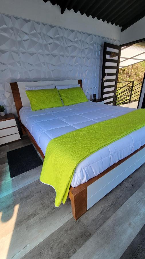Готель Solaris Glamping Exclusive Tena Екстер'єр фото
