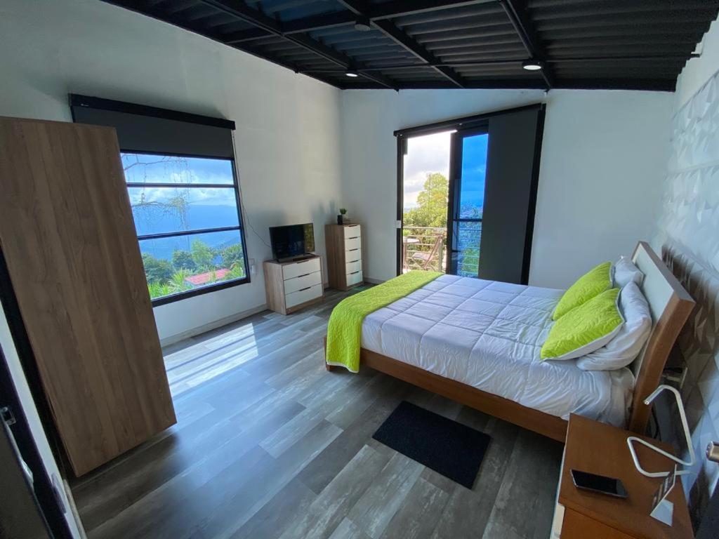 Готель Solaris Glamping Exclusive Tena Екстер'єр фото